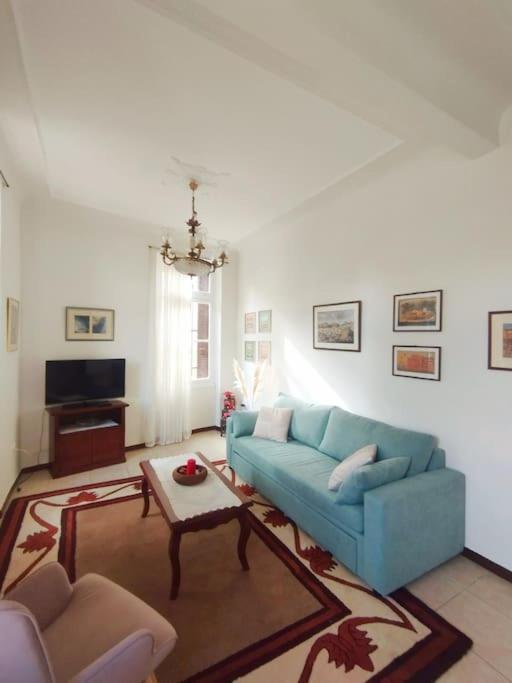 Calliope'S Neoclassical Home In The Heart Of Plaka Афины Экстерьер фото